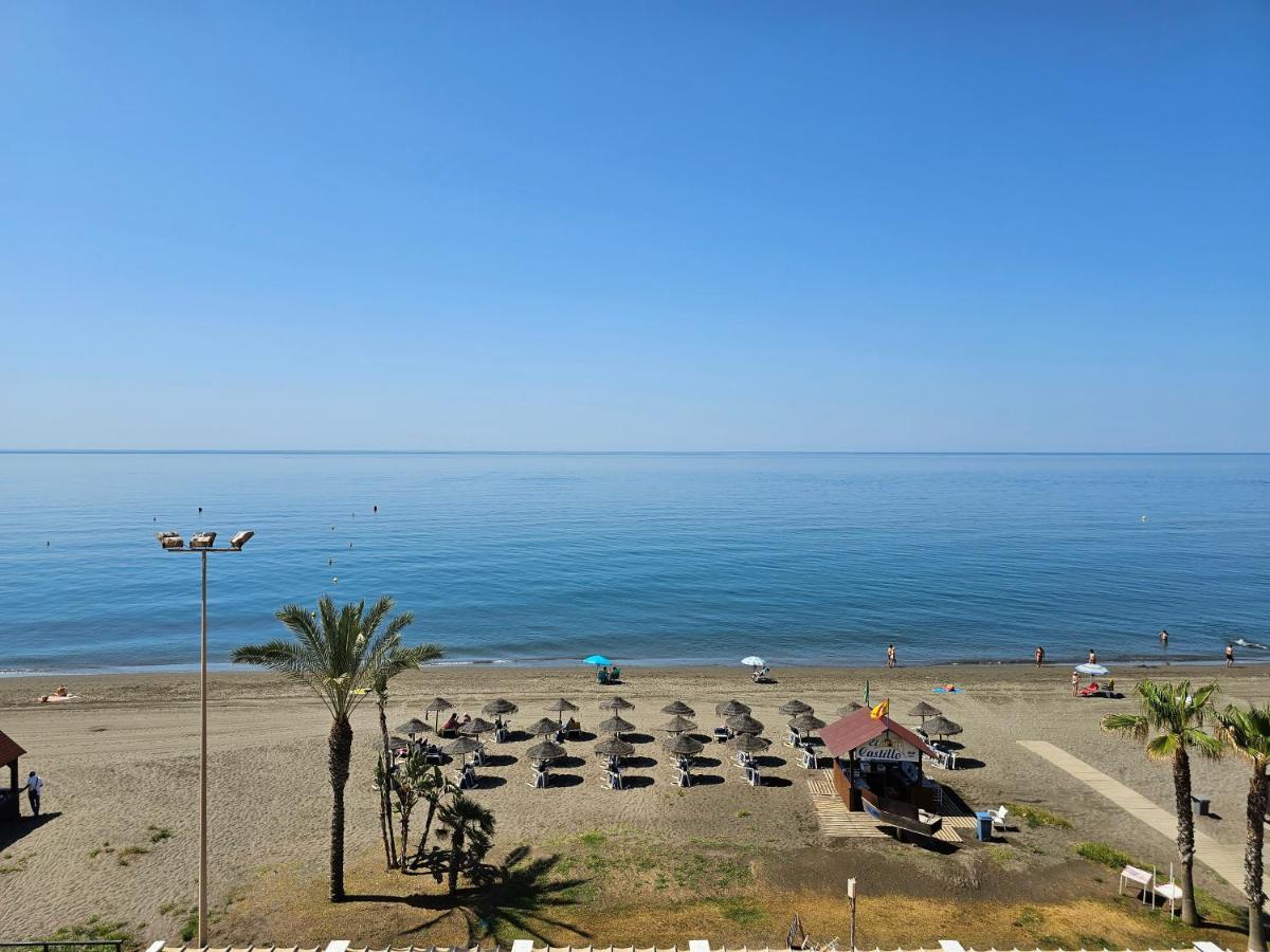 Primera Linea De Playa Con Vistas Al Mar Rincón de la Victoria Kültér fotó
